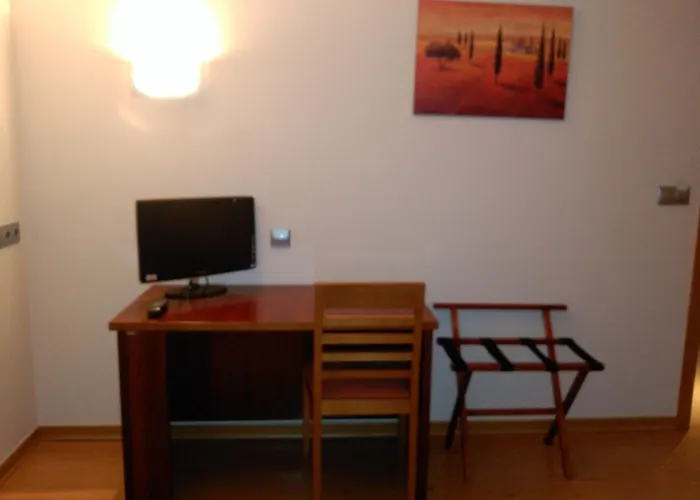 San Cibrao 2* San Ciprián de Viñas